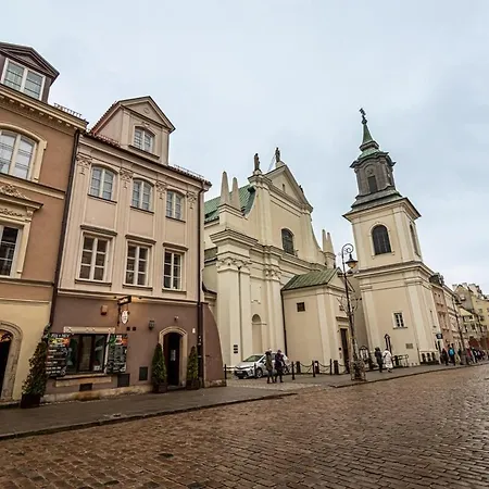 Close-urban Chic - Old Town - 12 People - Stare - Freta